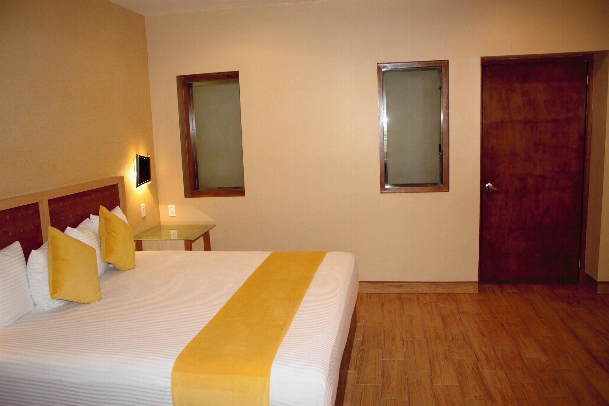 Hotel Colonial Мехикали Экстерьер фото