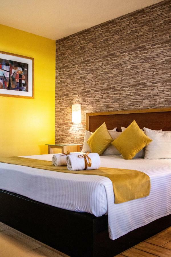 Hotel Colonial Мехикали Экстерьер фото